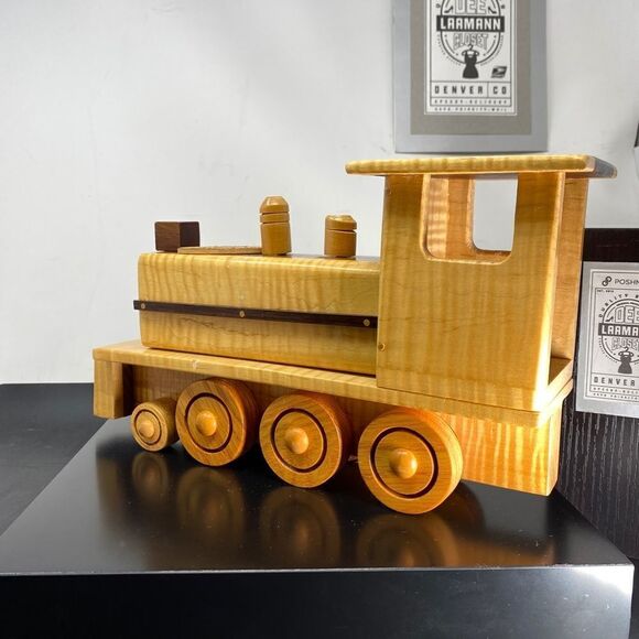 TOY TRAIN LOCOMOTIVE-by BATAVIA WOODEN TOYS - Picture 7 of 15